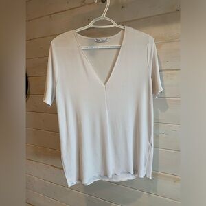 Zara | White Ribbed V Neck Tee